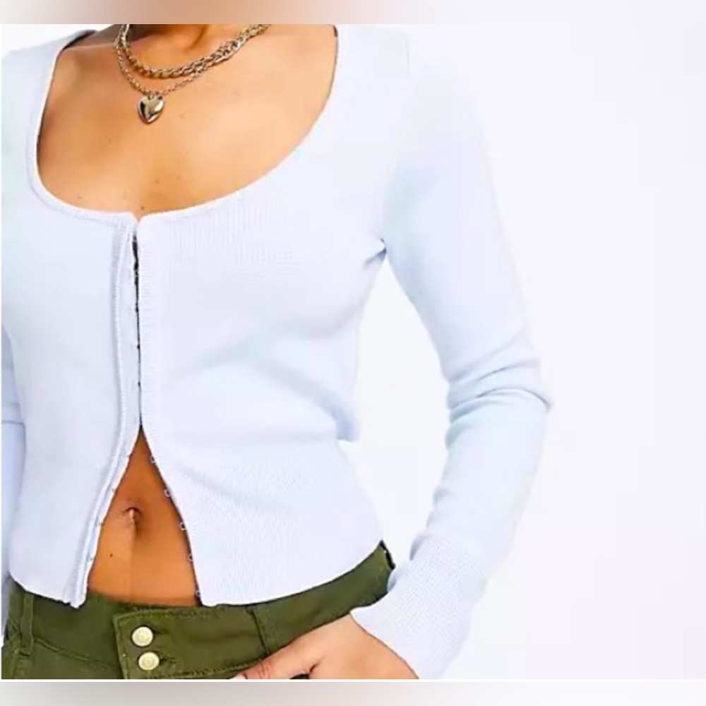 Abercrombie Scoop Cropped Hook Eye Clasp Cardigan Sweater Light Blue